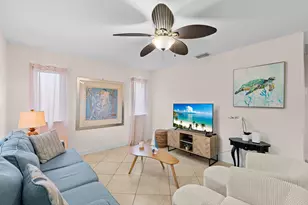255 NE 12th St, Delray Beach, FL 33444 - Photo 16