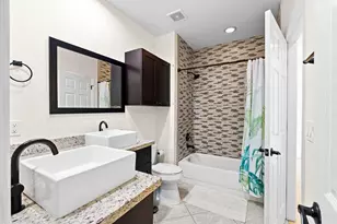255 NE 12th St, Delray Beach, FL 33444 - Photo 32