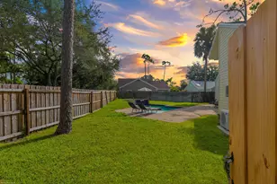 522 Goldenwood Way, Wellington, FL 33414 - Photo 14