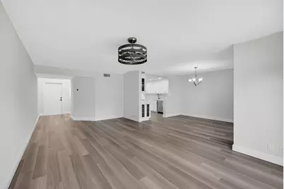 2104 Fairway Drive S, Jupiter, FL 33477 - Photo 6