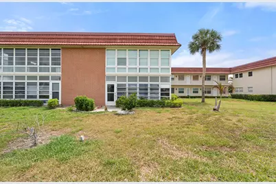 33 Pine Arbor Lane #102, Vero Beach, FL 32962 - Photo 24