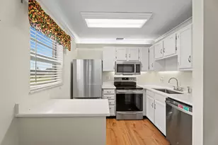 33 Pine Arbor Ln, Vero Beach, FL 32962 - Photo 4
