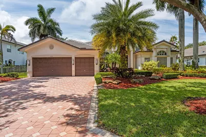 10251 N Lake Vista Circle, Davie, FL 33328 - Photo 2