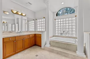 10251 N Lake Vista Cir, Davie, FL 33328 - Photo 44