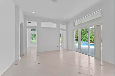 10251 N Lake Vista Circle, Davie, FL 33328 - Photo 22