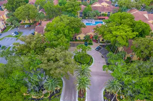 1041 Coral Club Dr, Coral Springs, FL 33071 - Photo 24