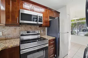 1041 Coral Club Dr, Coral Springs, FL 33071 - Photo 12