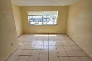 13695 NE 3rd Ct, North Miami, FL 33161 - Photo 12