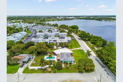 1950 Lake Osborne Drive #9, Lake Worth Beach, FL 33461 - Photo 16