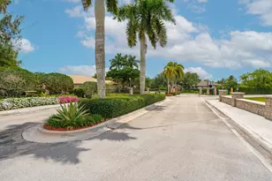 13360 SW 36th Ct, Davie, FL 33330 - Photo 2