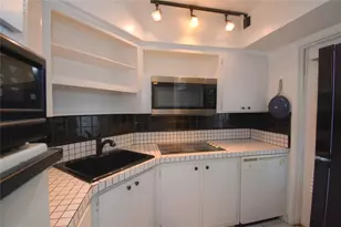 2161 NE 42nd Ct, Lighthouse Point, FL 33064 - Photo 6