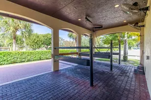 14943 Paddock Dr, Wellington, FL 33414 - Photo 24