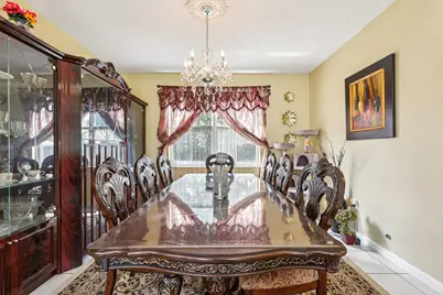 405 E Royal Cove Circle, Davie, FL 33325 - Photo 10