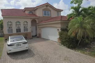 405 E Royal Cove Cir, Davie, FL 33325 - Photo 40