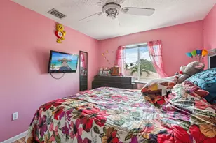 405 E Royal Cove Cir, Davie, FL 33325 - Photo 26