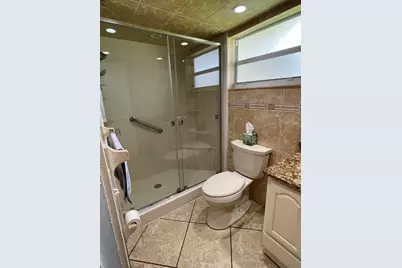752 Lori Drive #223, Palm Springs, FL 33461 - Photo 6
