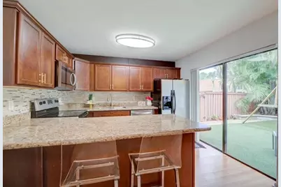 2903 SW 11th Place N, Deerfield Beach, FL 33442 - Photo 2