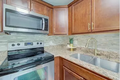 2903 SW 11th Place N, Deerfield Beach, FL 33442 - Photo 2