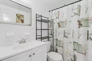 800 SW 10th Terrace, Hallandale Beach, FL 33009 - Photo 20
