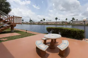 800 SW 10th Terrace, Hallandale Beach, FL 33009 - Photo 30