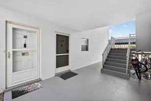 725 Hummingbird Way, North Palm Beach, FL 33408 - Photo 2