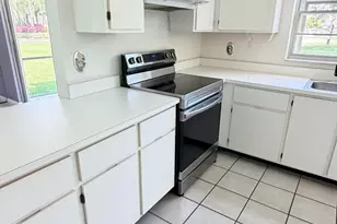 15759 Woodgate Pl, Sunrise, FL 33326 - Photo 10