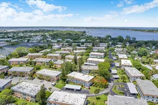 2950 SE Ocean Blvd, Stuart, FL 34996 - Photo 38