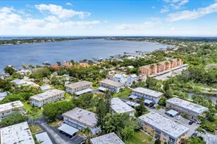 2950 SE Ocean Blvd, Stuart, FL 34996 - Photo 40
