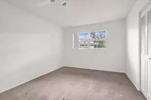 2950 SE Ocean Blvd, Stuart, FL 34996 - Photo 30