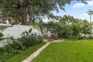 532 Foresteria Dr, West Palm Beach, FL 33403 - Photo 28