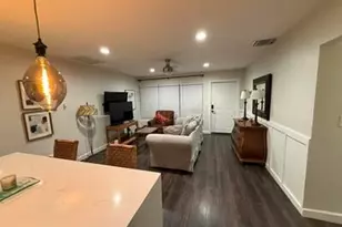 532 Foresteria Dr, West Palm Beach, FL 33403 - Photo 8