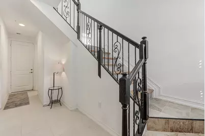 11675 SW 13th Court, Pembroke Pines, FL 33025 - Photo 4