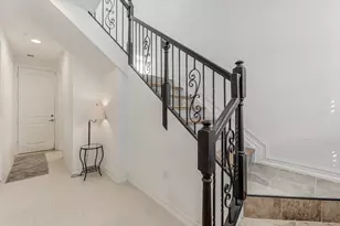 11675 SW 13th Ct, Pembroke Pines, FL 33025 - Photo 4