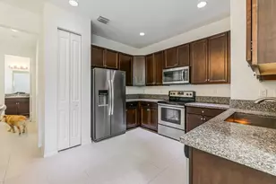 11675 SW 13th Ct, Pembroke Pines, FL 33025 - Photo 12
