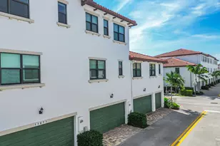 11675 SW 13th Ct, Pembroke Pines, FL 33025 - Photo 36