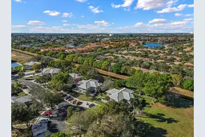 1945 Stratford Way, West Palm Beach, FL 33409 - Photo 32