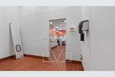 2705 E Commercial Boulevard, Fort Lauderdale, FL 33308 - Photo 8