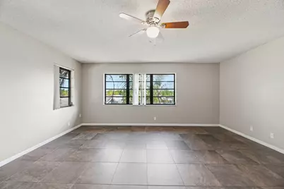 1769 NE 40th Place #506, Pompano Beach, FL 33064 - Photo 4