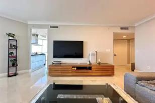 18201 Collins Ave, Sunny Isles Beach, FL 33160 - Photo 2