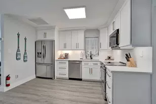 1969 NE 5th St, Deerfield Beach, FL 33441 - Photo 4