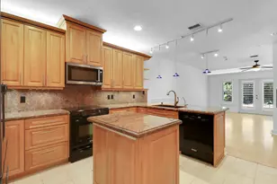 12 Grand Bay Cir, Juno Beach, FL 33408 - Photo 30