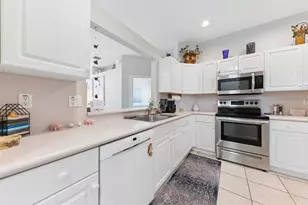 10760 Royal Caribbean Cir, Boynton Beach, FL 33437 - Photo 6