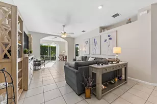 10760 Royal Caribbean Cir, Boynton Beach, FL 33437 - Photo 14