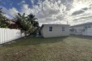 728 SW 6th St, Dania Beach, FL 33004 - Photo 6