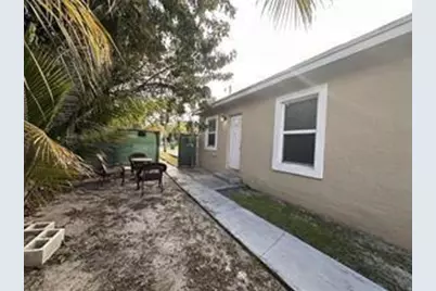 728 SW 6th Street #1, Dania Beach, FL 33004 - Photo 4