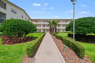 148 Preston Way, Boca Raton, FL 33434 - Photo 1
