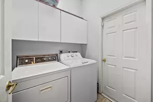 1341 SW Maplewood Dr, Port Saint Lucie, FL 34986 - Photo 24