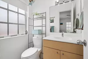 2210 NE 67th St, Fort Lauderdale, FL 33308 - Photo 10