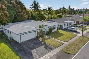2540 NW 34th Terrace, Lauderdale Lakes, FL 33311 - Photo 2