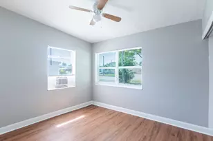 191 Tulip Tree Dr, Lake Worth, FL 33462 - Photo 2